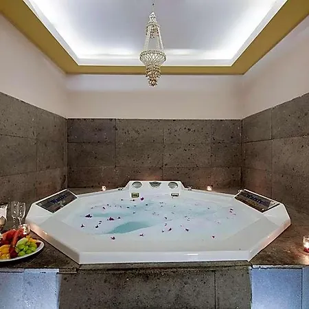 Hotel Grand Ring 5*