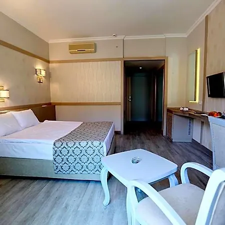 Hotel Grand Ring 5*