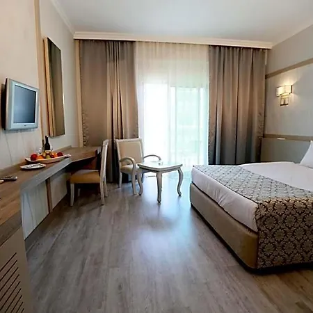 Hotel Grand Ring 5*