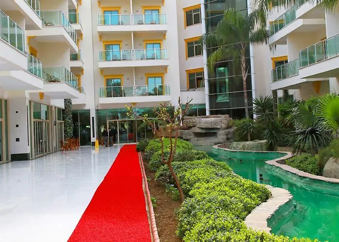 Hotell Grand Ring 5*